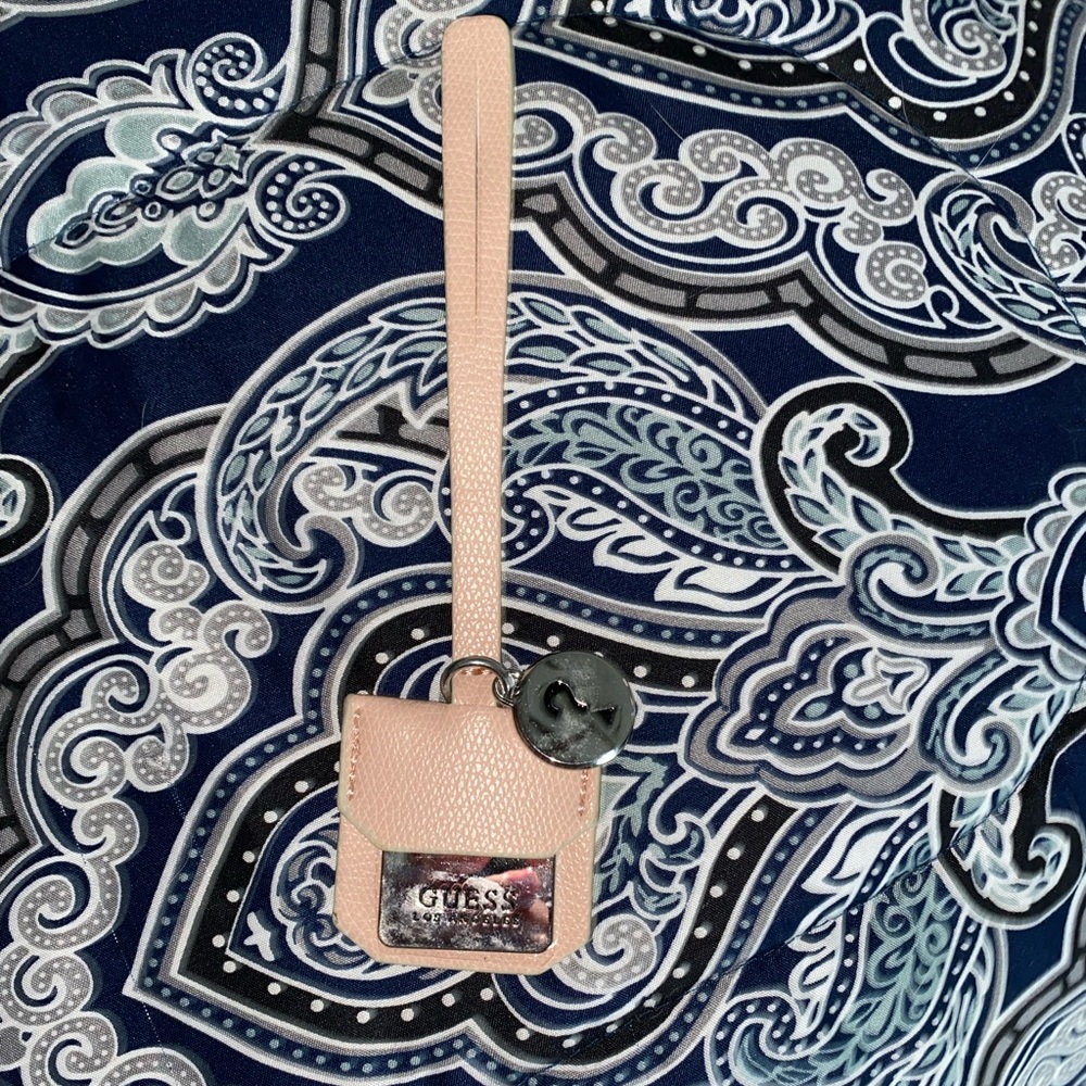 GUESS handbag - Picture 6 of 9